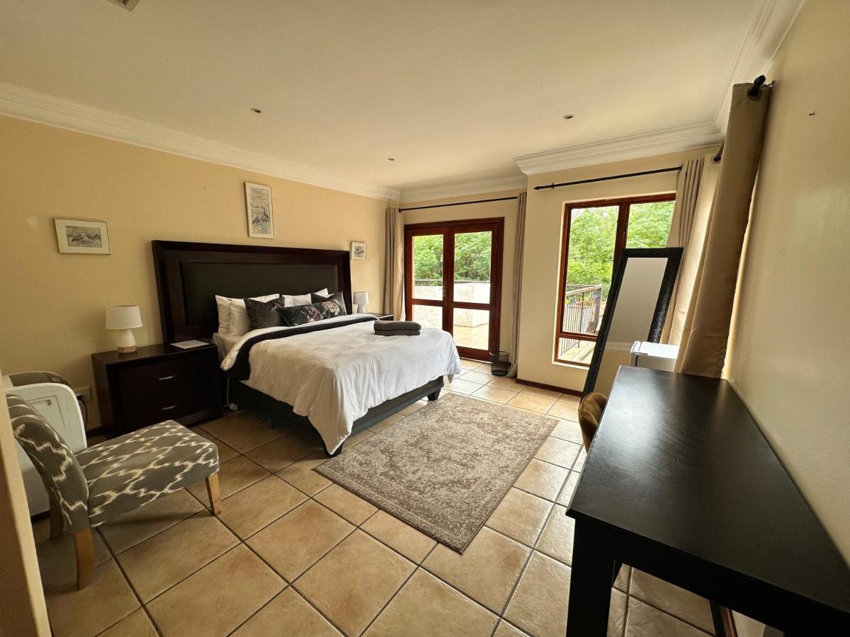 Hotel 37 On Eagles Hartbeespoort Exteriér fotografie