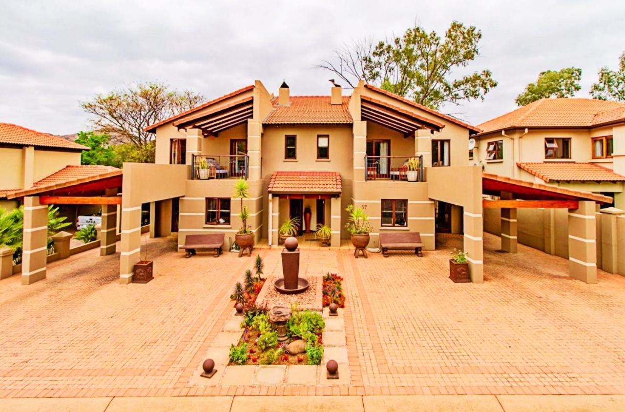 Hotel 37 On Eagles Hartbeespoort Exteriér fotografie