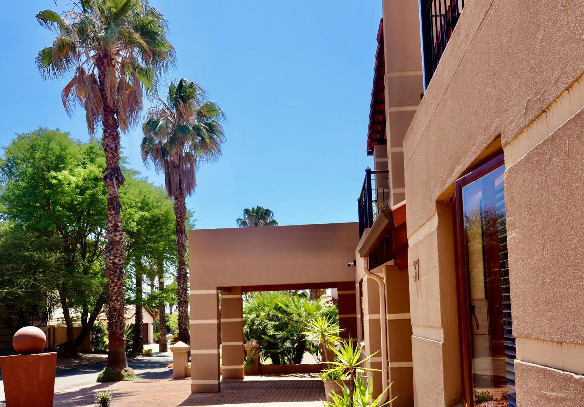 Hotel 37 On Eagles Hartbeespoort Exteriér fotografie